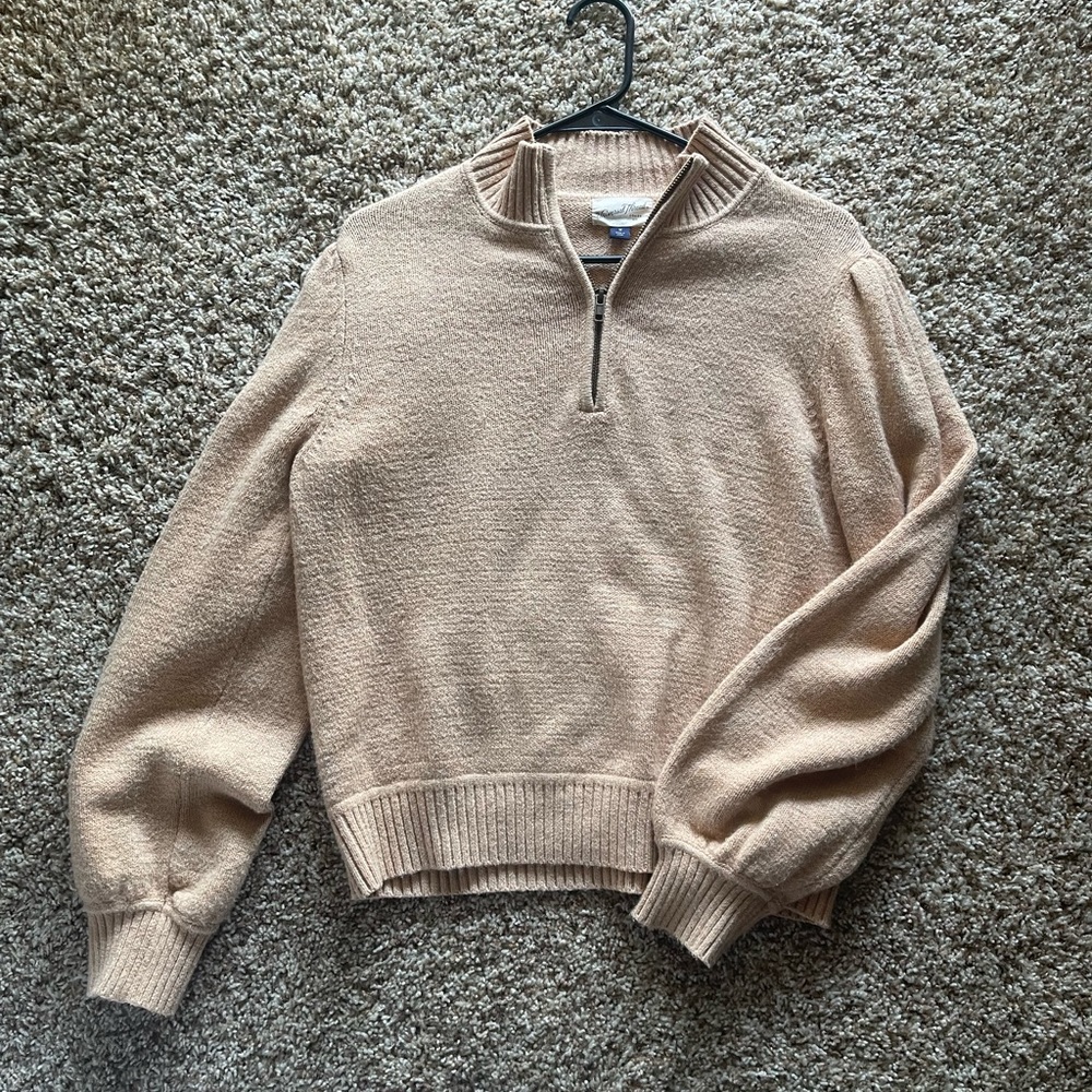 Universal thread half zip sweater